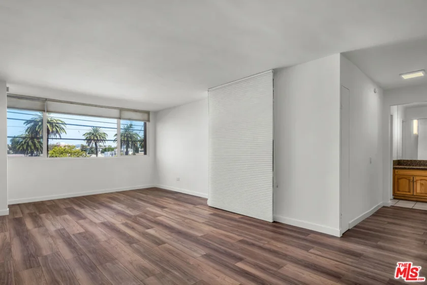 421 S La Fayette Park Place #210 photo 18