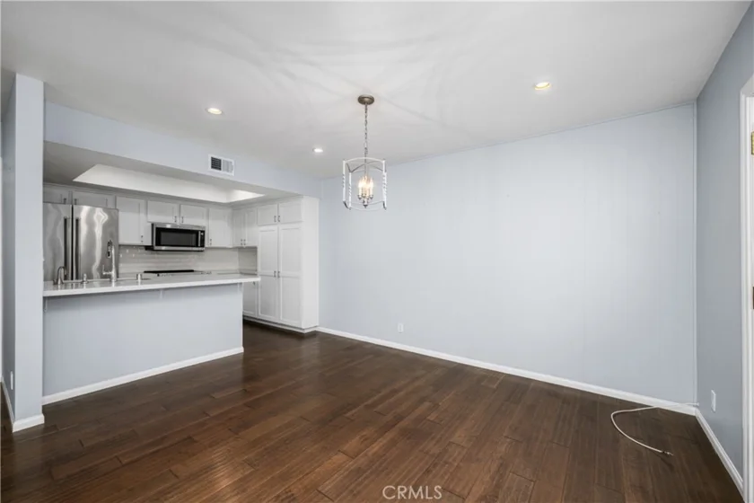9658 Bloomfield Avenue photo 20