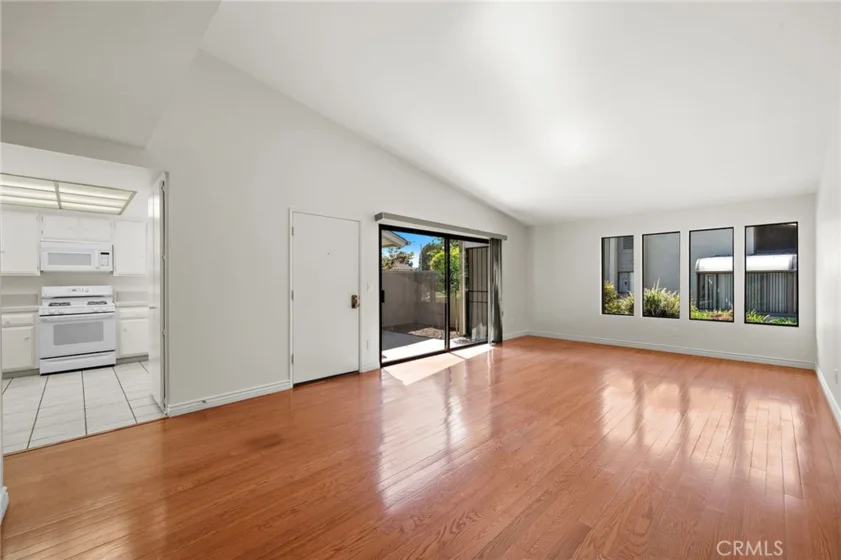 8932 Biscayne Court #1320E photo 5