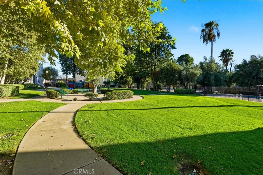 7651 Reseda #13-T photo 14