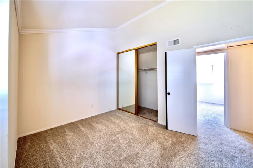 408 N Catalina photo 15