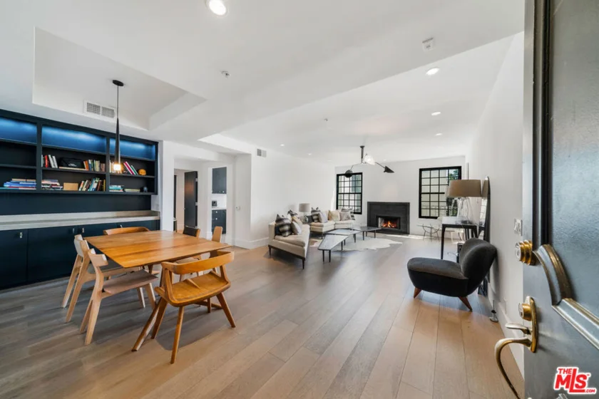 960 N Doheny Drive #301 photo 9