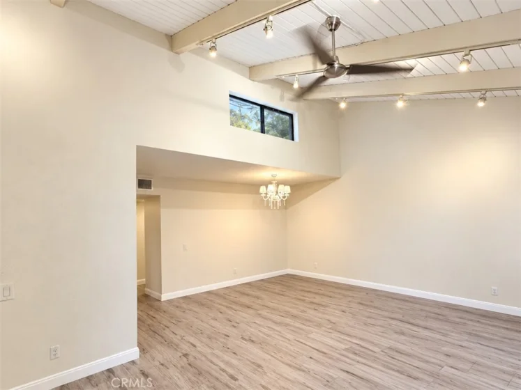 18350 Hatteras Street #233 photo 4