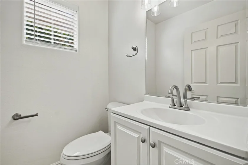 Unit C Reseda Boulevard photo 30