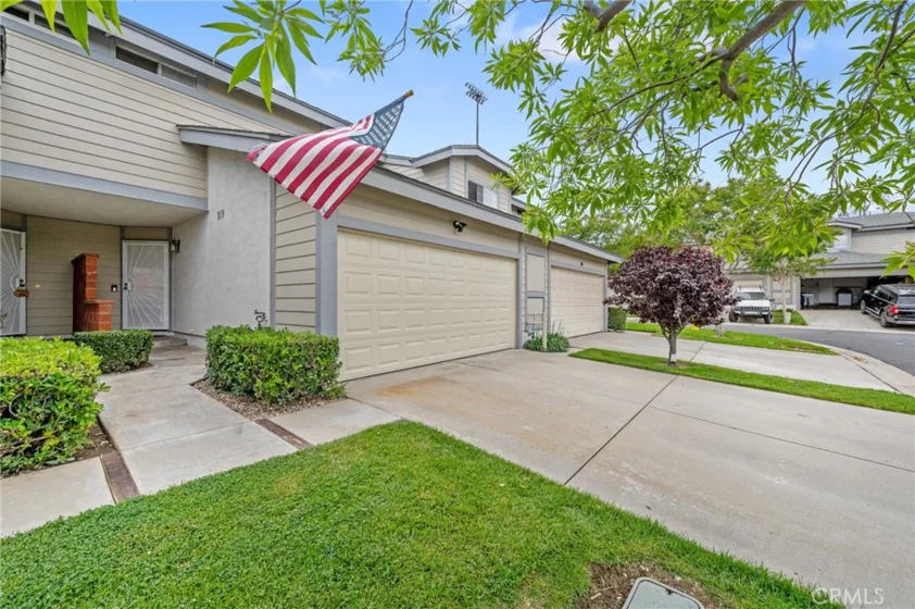 946 Michael Place #C photo 1