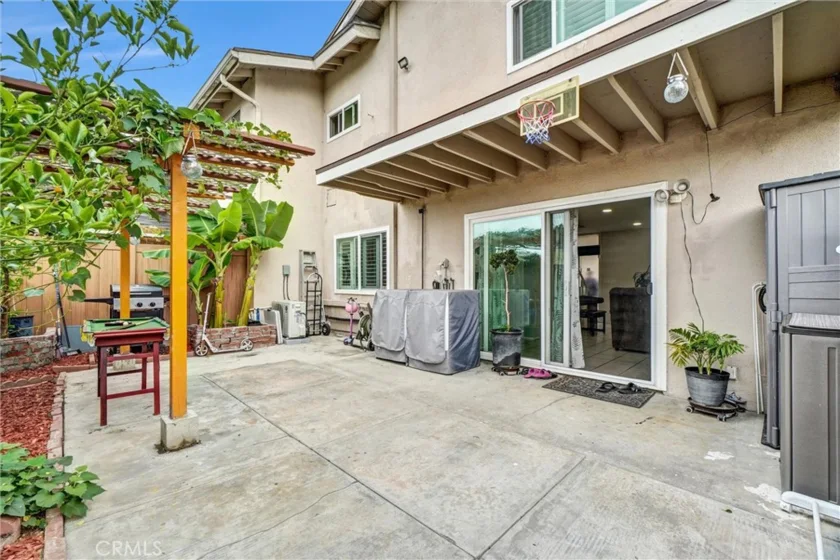 10761 Magnolia Avenue #101 photo 17
