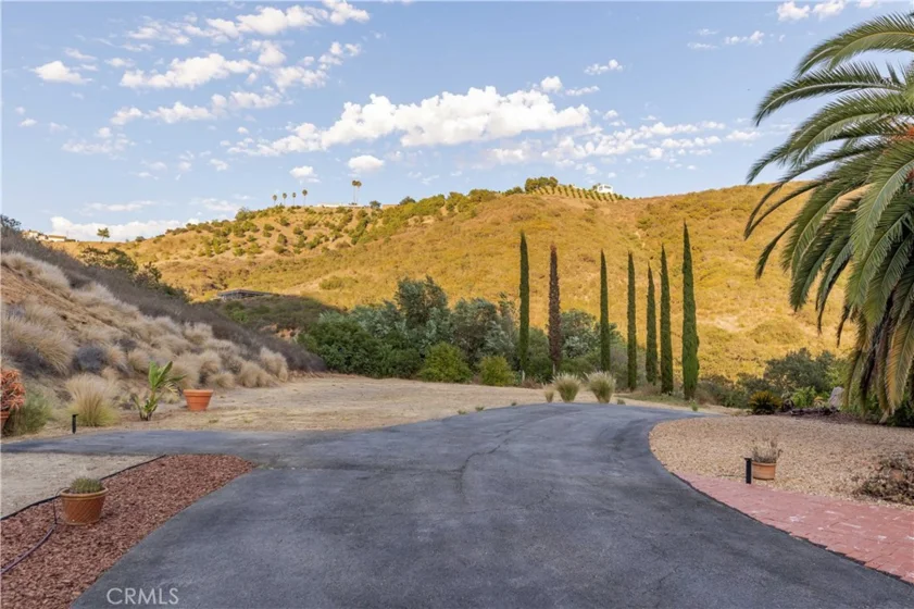 45251 La Cruz Drive photo 34