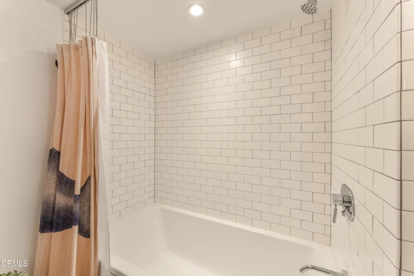 527 Molino Street #401 photo 9