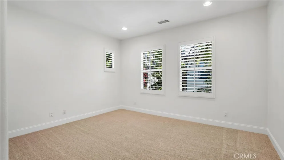 128 Talmadge photo 17