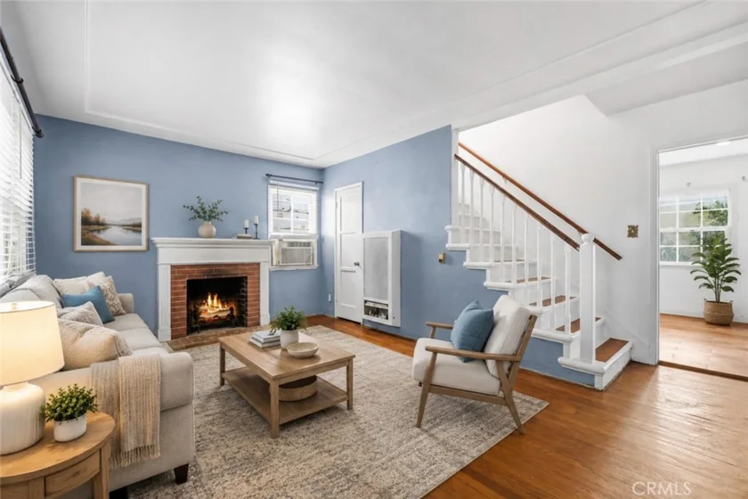 527 E Maple photo 7