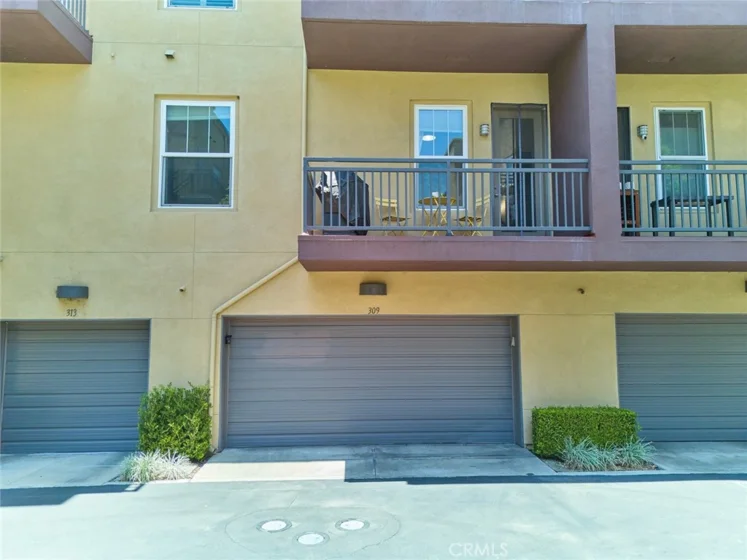 309 Metro Court photo 34