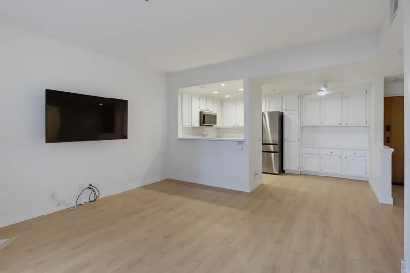 5865 Friars Road #3104 photo 38