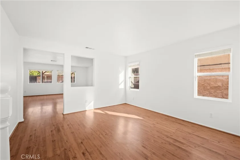 38354 Falcon Court photo 6