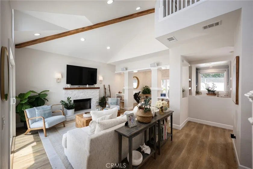 1603 Sea Horse Circle photo 2