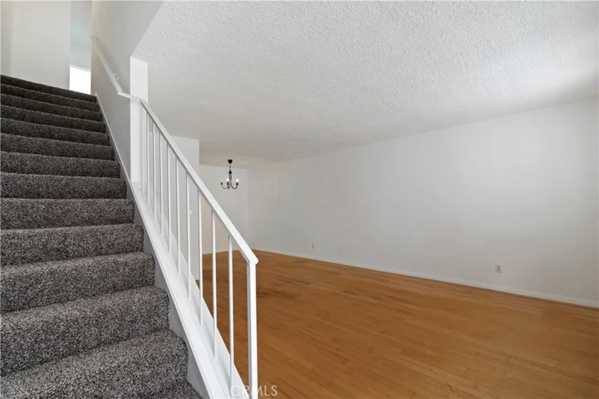 1527 Stanford Street #5 photo 2