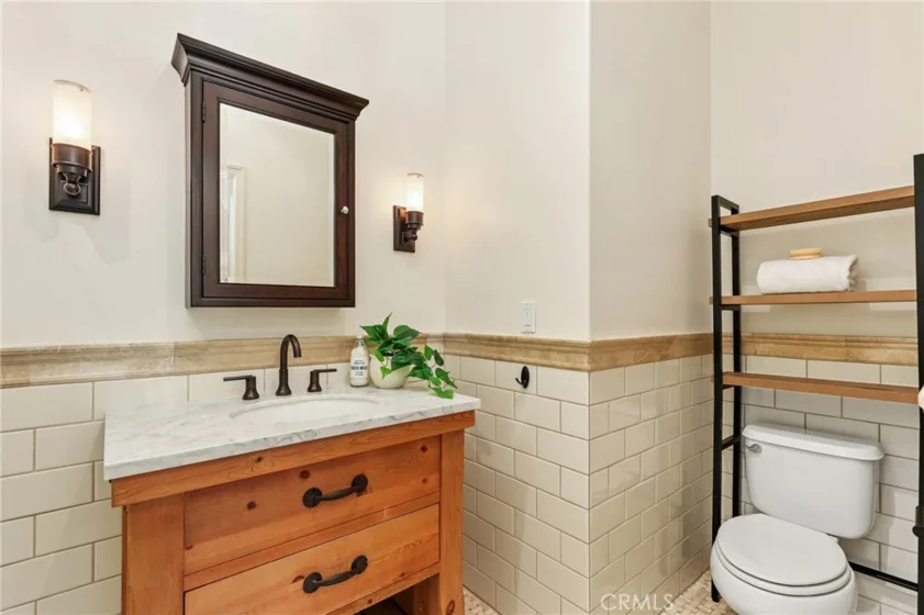 31 Roycroft photo 21