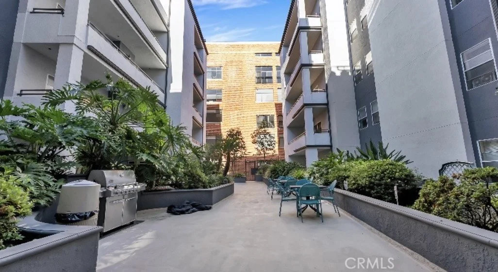838 Pine Avenue #409 photo 38