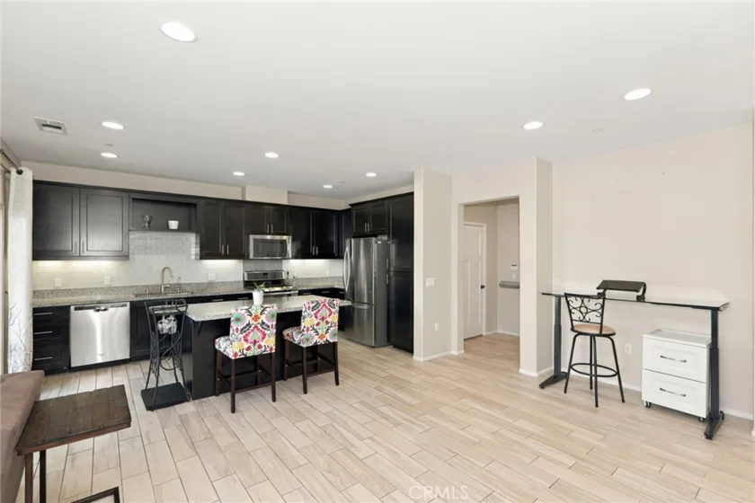 510 S Anaheim Boulevard #8 photo 3