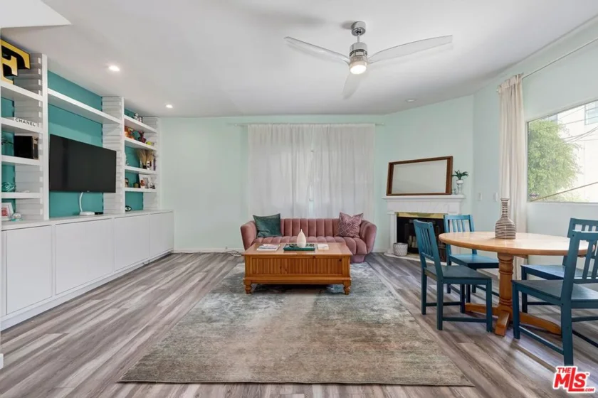 10760 Lawler Street #4 photo 1