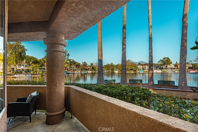 22832 Sailwind Way photo 1