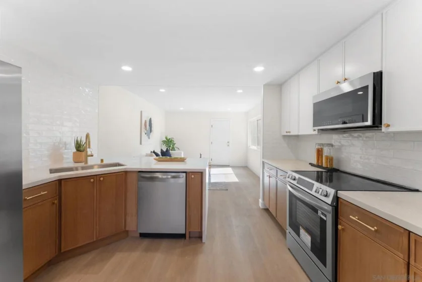 9917 Aviary Drive photo 34