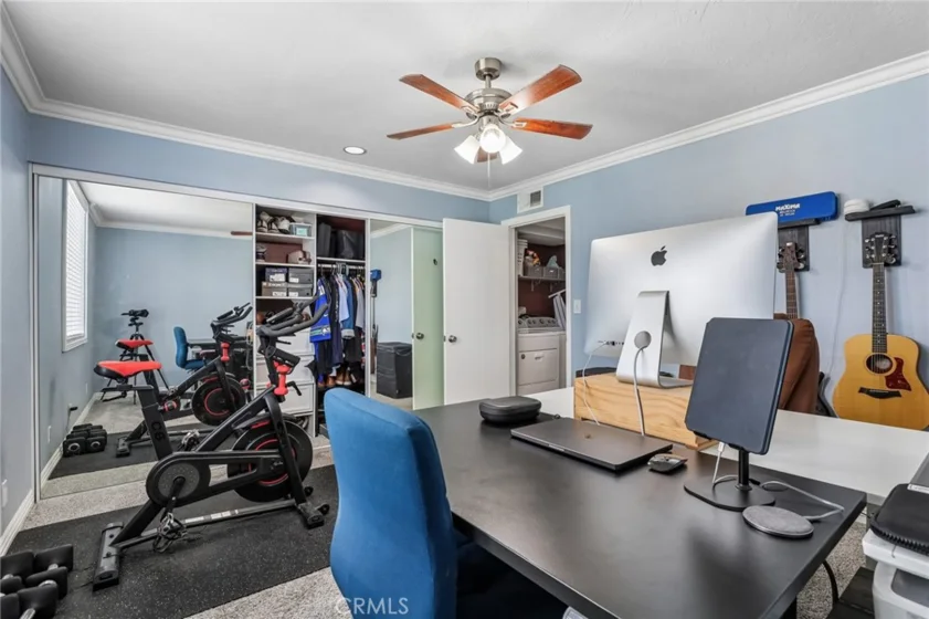 2330 Vanguard photo 11