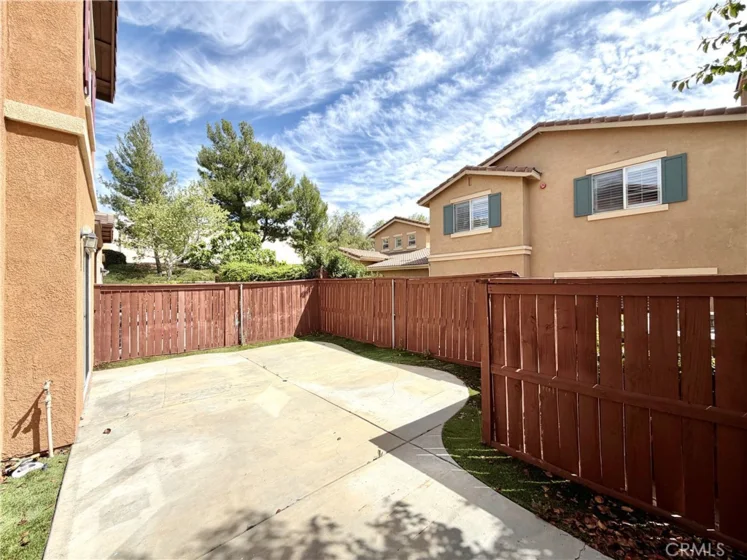 26092 Mayfield Union Way #B photo 32