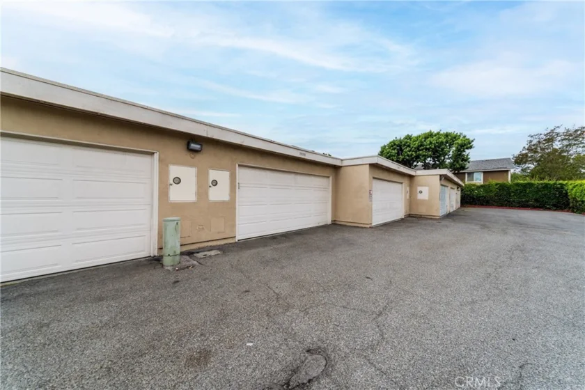 2921 S Sycamore Street #E photo 26