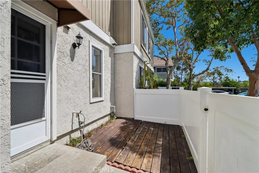 73 Bentwood Lane photo 8