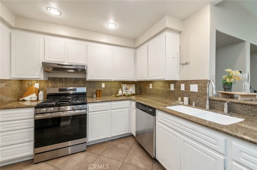 2605 Ladrillo Aisle photo 4