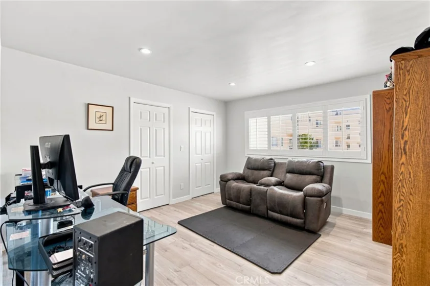 5354 Lindley Avenue #209 photo 25