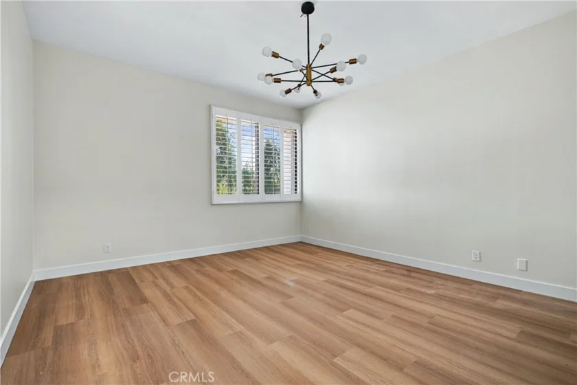 17140 Burbank #207 photo 25