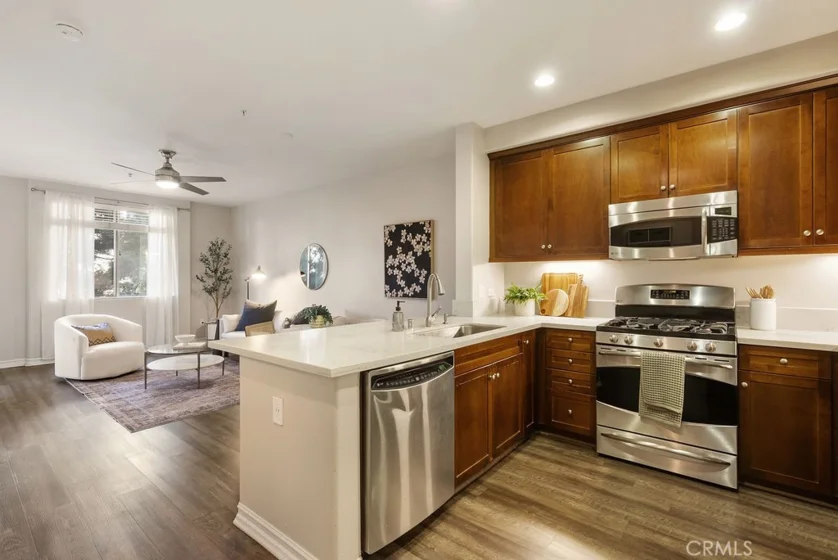629 Traction Avenue #312 photo 13