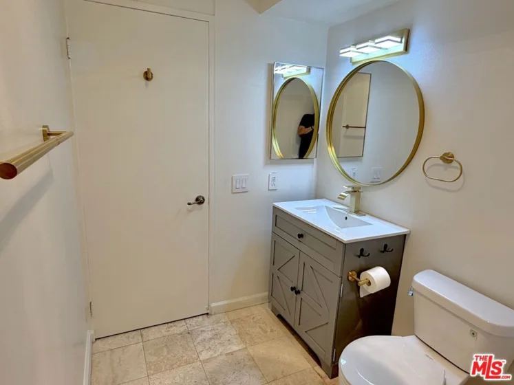 1118 Valencia Street #219 photo 4