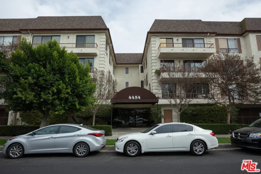 4454 Ventura Canyon Avenue #101 photo 1