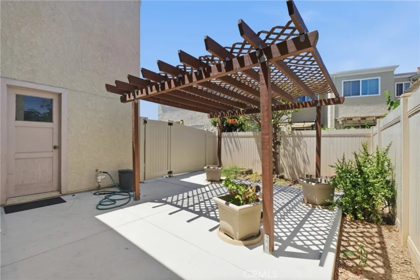 54 Oval Road photo 26