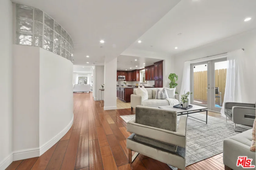 918 S Wooster Street #1 photo 9