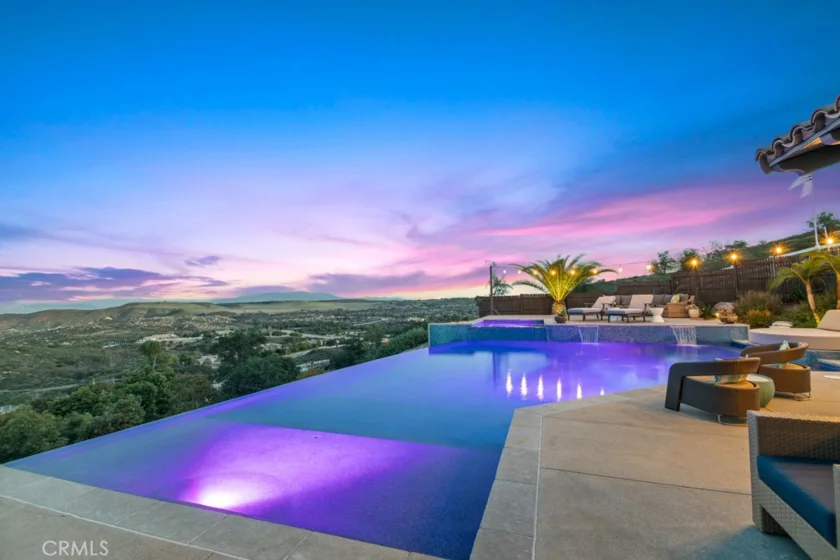 35230 Avenida La Cresta photo