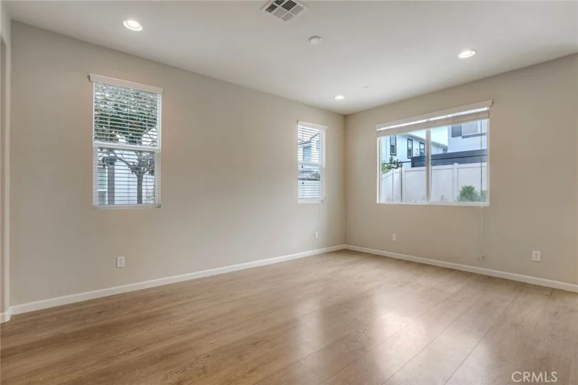 31888 Calle Luz photo 8