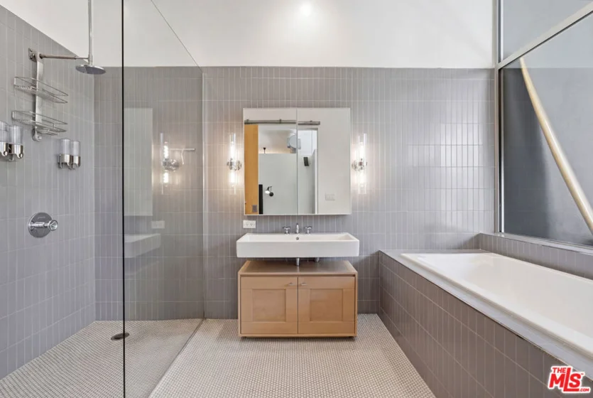 4080 Glencoe Avenue #317 photo 16