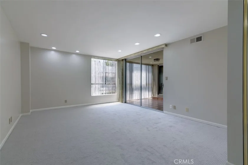 441 N Oakhurst #604 photo 12
