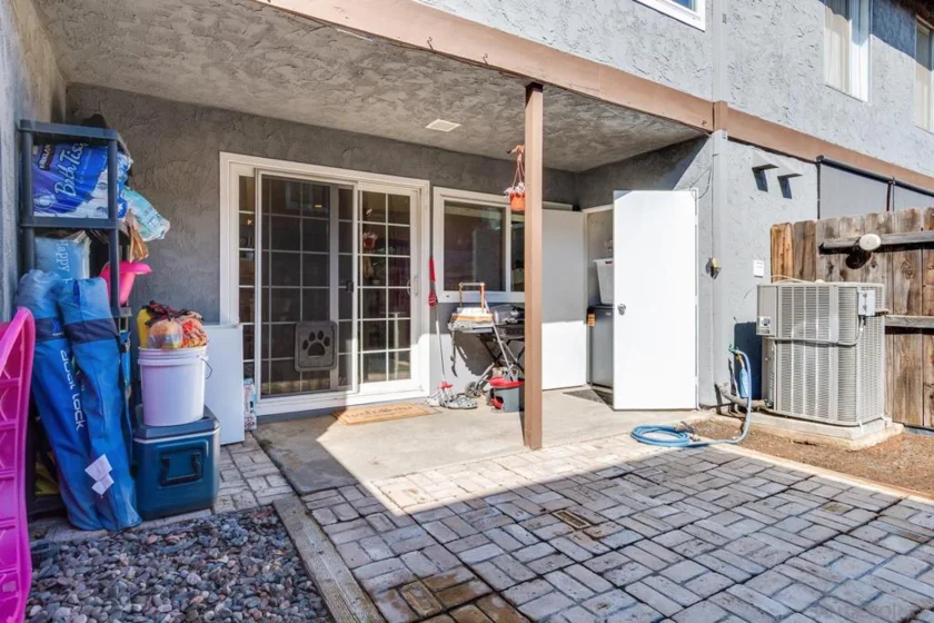 310 Sun Court photo 31