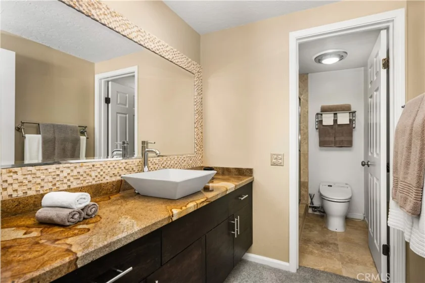 994 Bayside Cove photo 33