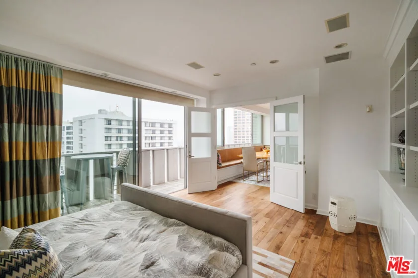 10375 Wilshire Boulevard #11H photo 14