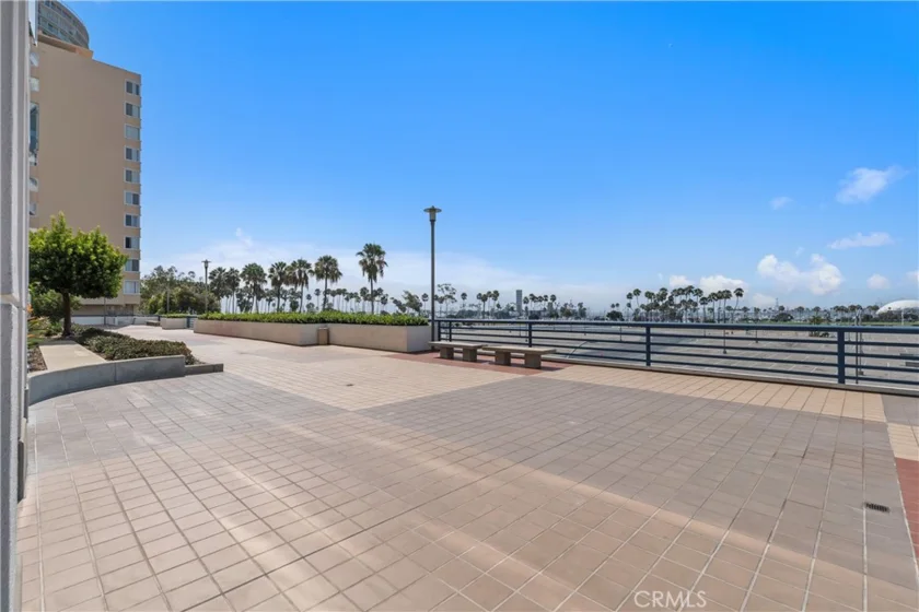 525 E Seaside #710 photo 34