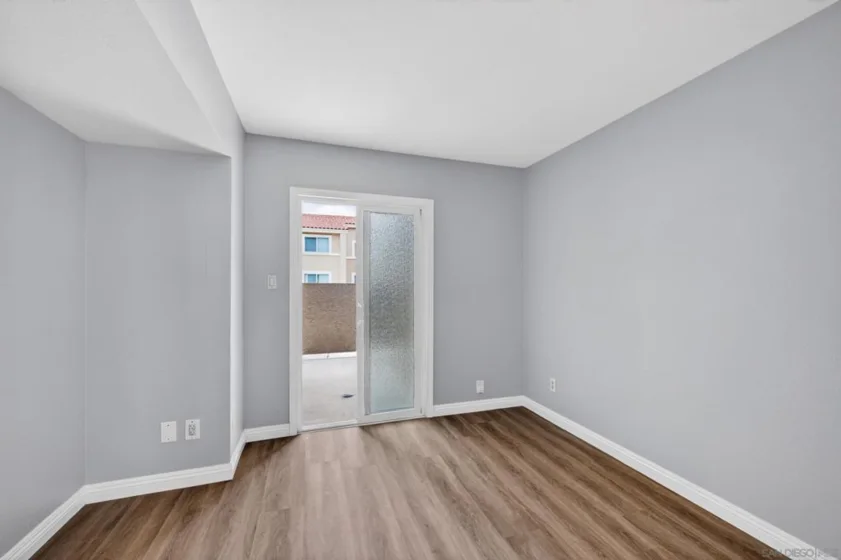 7545 Charmant Drive #1301 photo 10