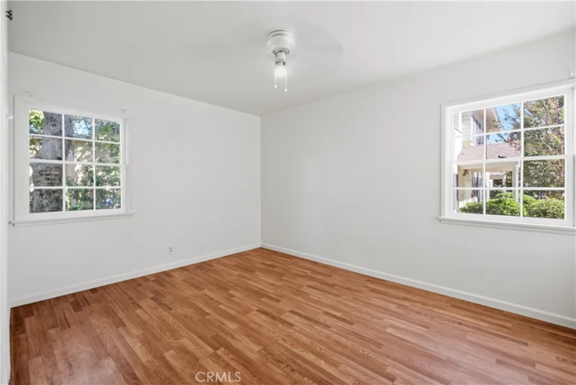 511 E Maple photo 22