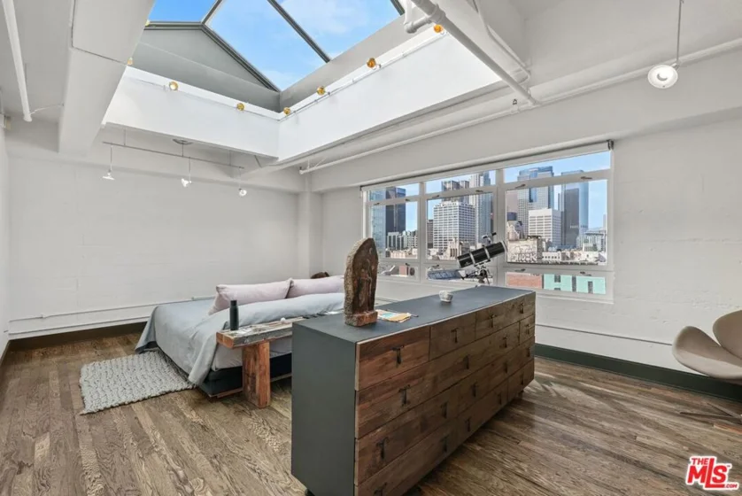 849 S Broadway #1210 photo 32