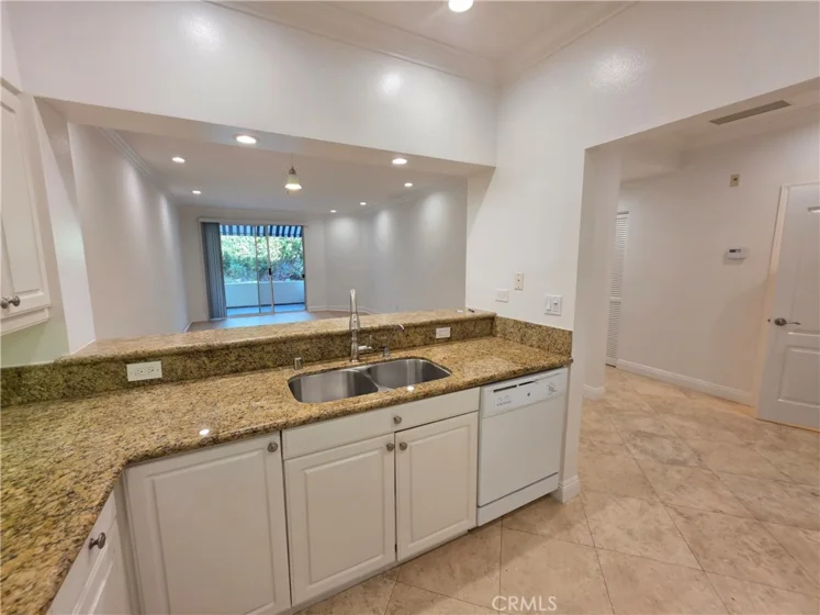 25432 Sea Bluffs #102 photo 3