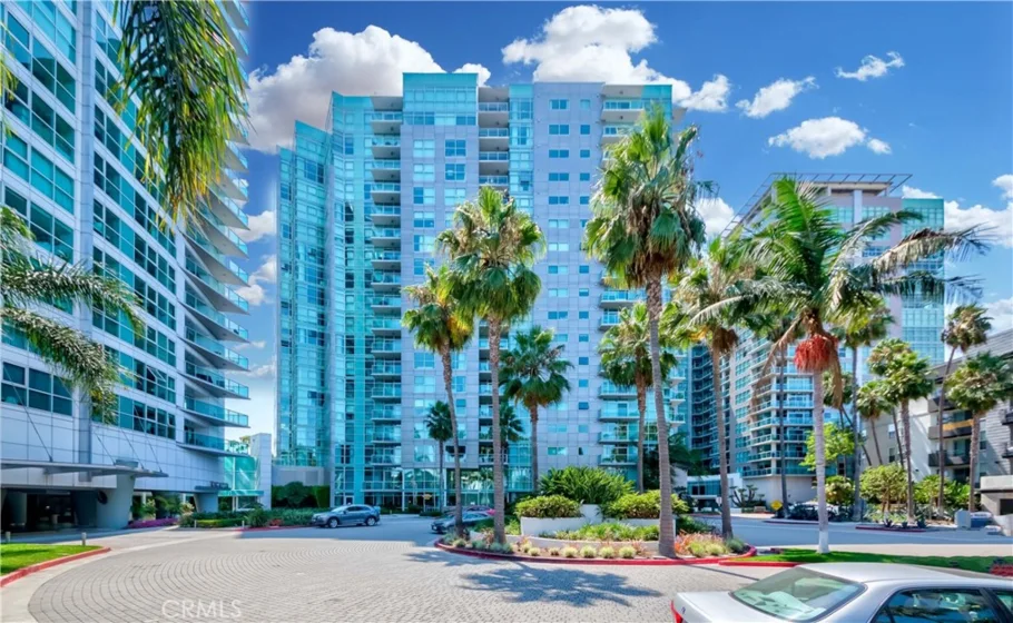 13650 Marina Pointe Drive #1506 photo 31